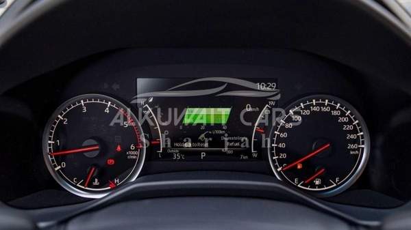 Toyota Land Cruiser TOYOTA LAND CRUISER LC300 VXR 3.3D AT MY2025