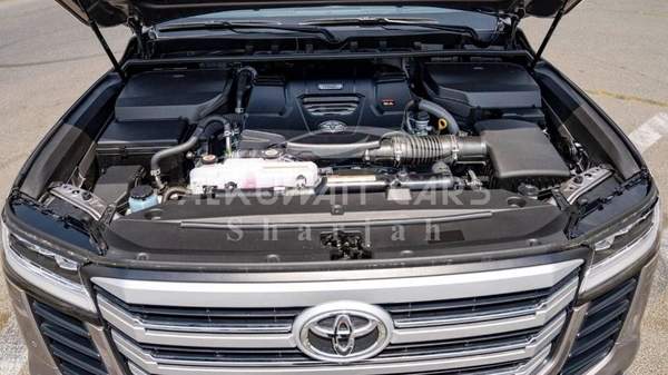 Toyota Land Cruiser TOYOTA LAND CRUISER LC300 VXR 3.3D AT MY2025