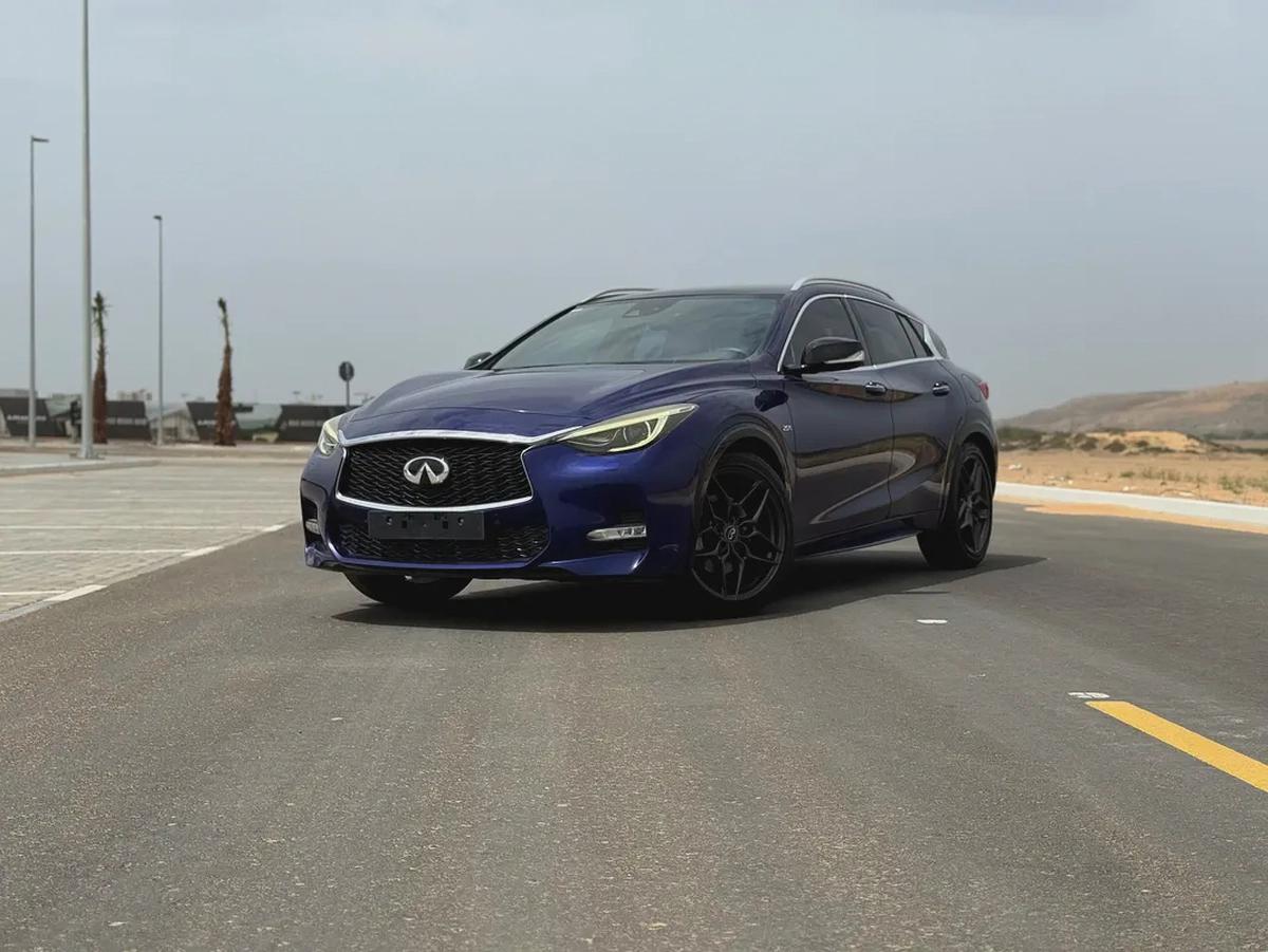 Infiniti QX30 Sport 2017 -قمه بالنظافه - Excellent Condition-0-0