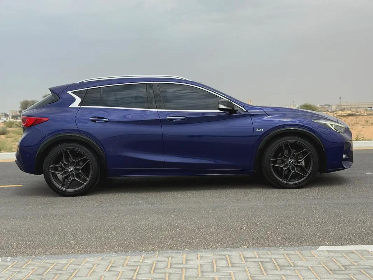 Infiniti QX30 Sport 2017 -قمه بالنظافه - Excellent Condition-5-5