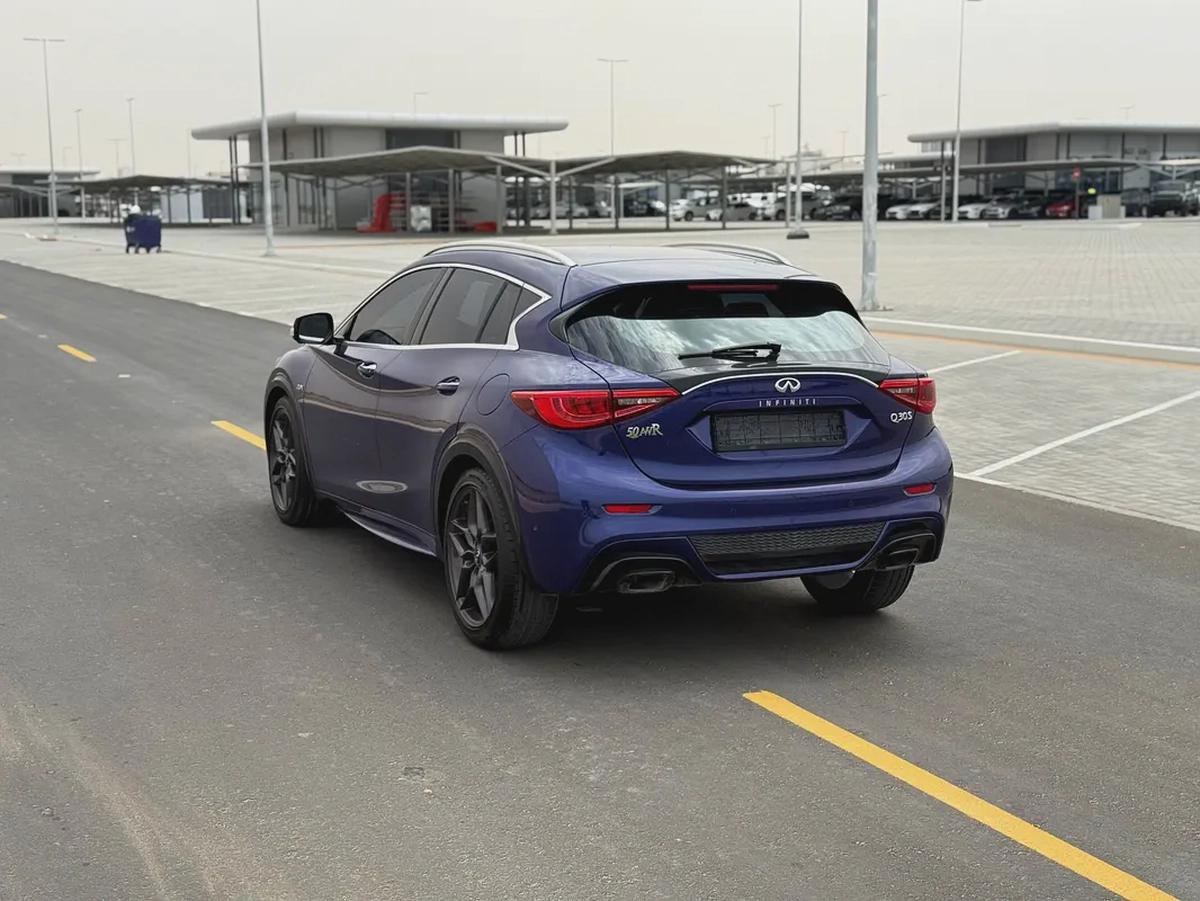 Infiniti QX30 Sport 2017 -قمه بالنظافه - Excellent Condition-8-8
