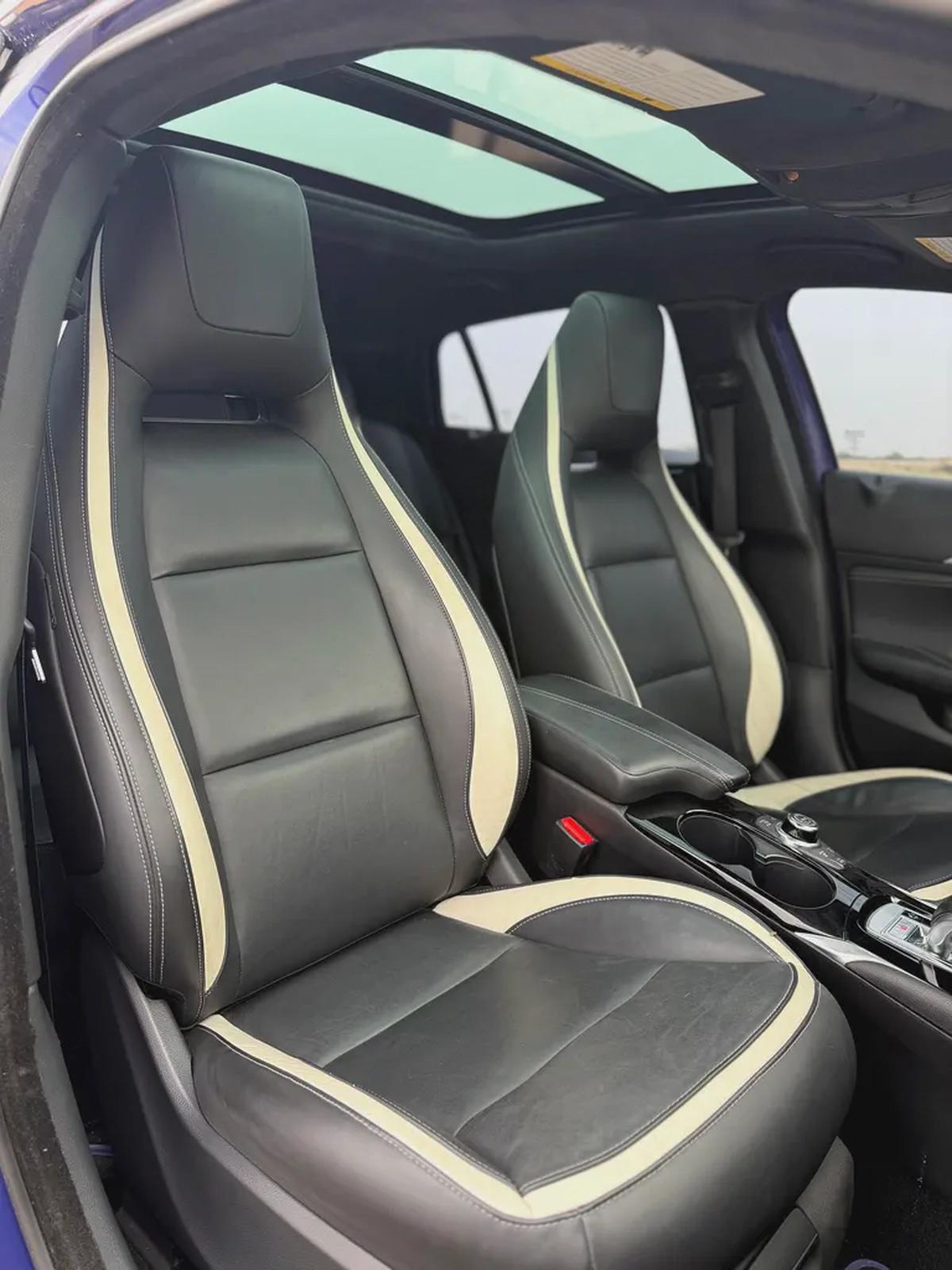 Infiniti QX30 Sport 2017 -قمه بالنظافه - Excellent Condition-10-10