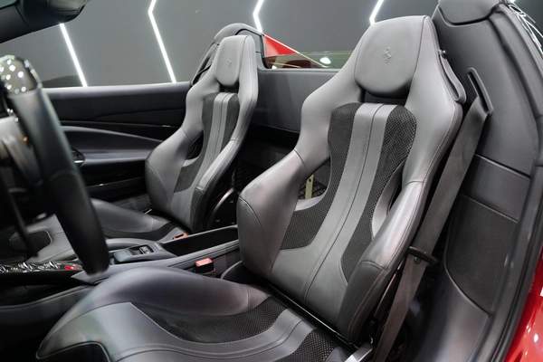Ferrari F8 Spider 2022