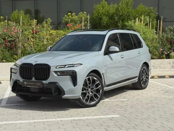 BMW X7--xDrive 40i M Sport---GCC--Under Agency Warranty+Service Contract Till 2028