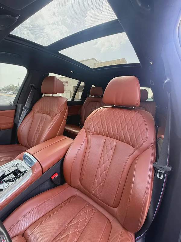 BMW X7--xDrive 40i M Sport---GCC--Under Agency Warranty+Service Contract Till 2028