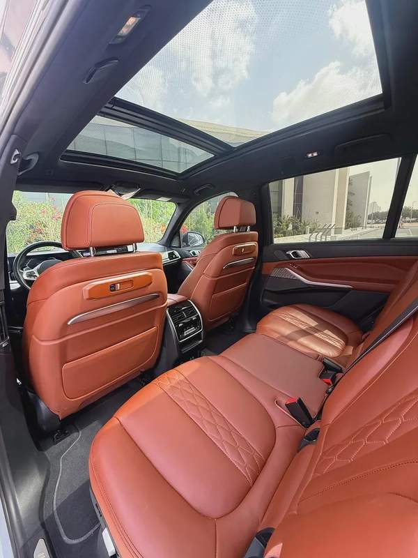 BMW X7--xDrive 40i M Sport---GCC--Under Agency Warranty+Service Contract Till 2028