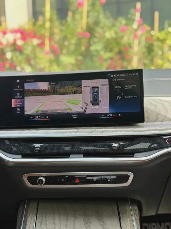 BMW X7--xDrive 40i M Sport---GCC--Under Agency Warranty+Service Contract Till 2028