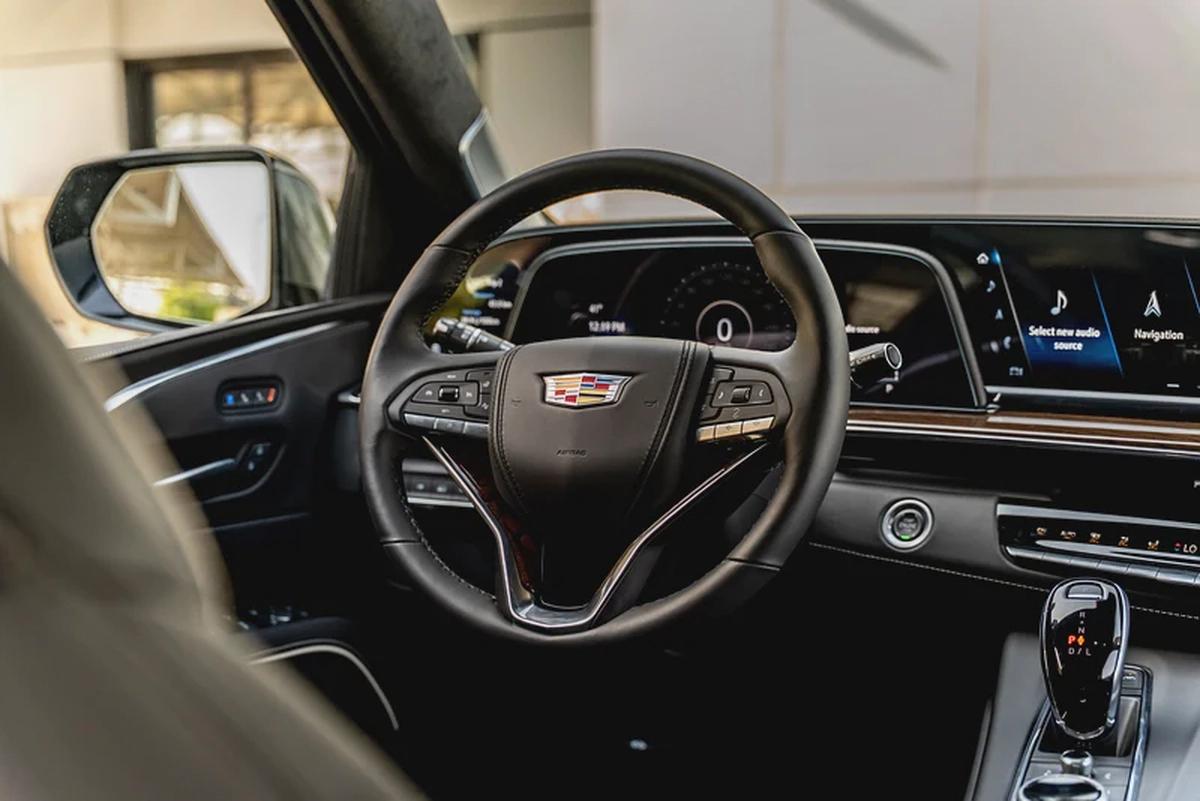 Cadillac Escalade Sport Platinum 6.2L V8 FULL OPTION Brand New 2023-7-7