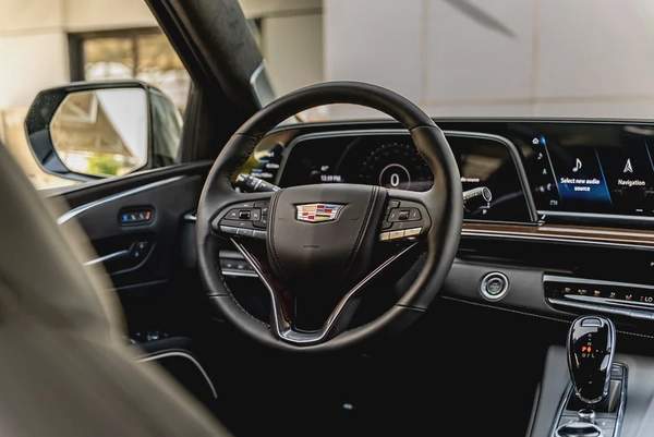 Cadillac Escalade Sport Platinum 6.2L V8 FULL OPTION Brand New 2023