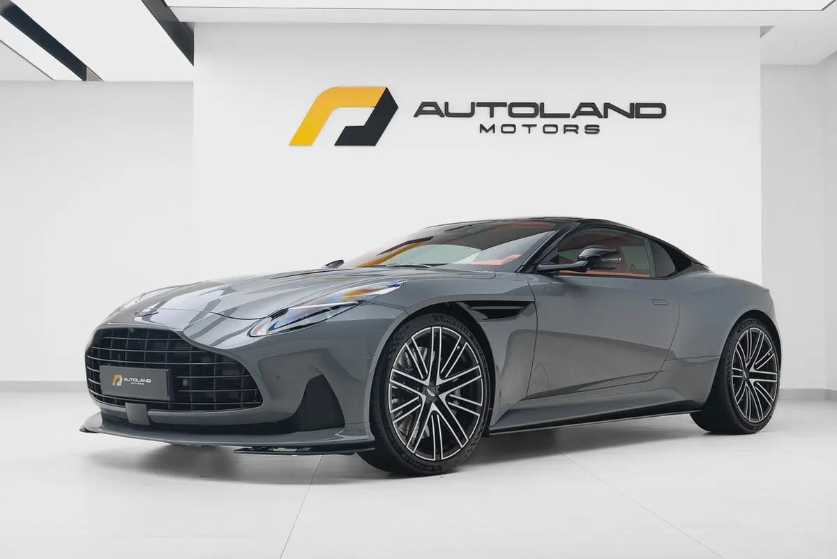 2026 ASTON MARTIN DB12-0-0