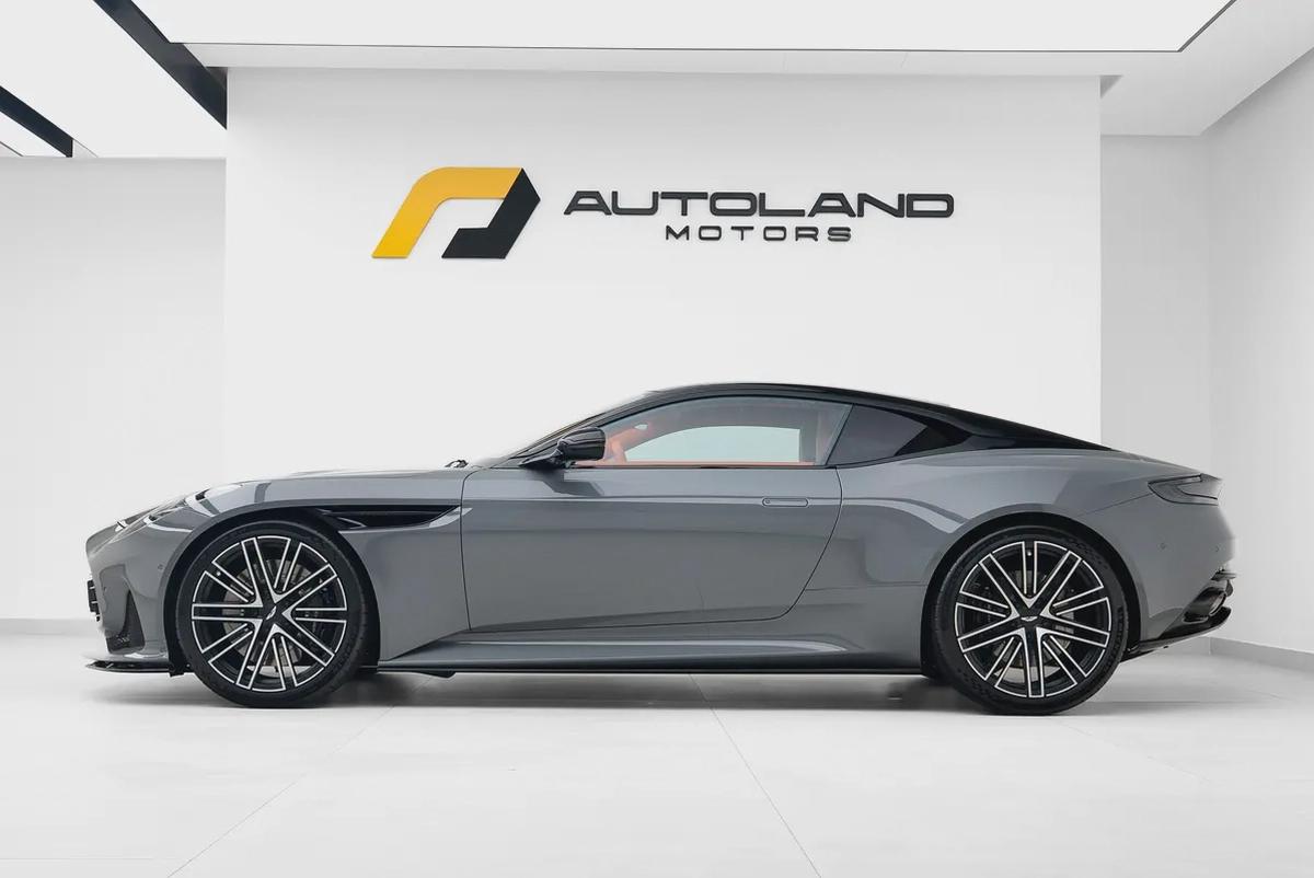 2026 ASTON MARTIN DB12-2-2