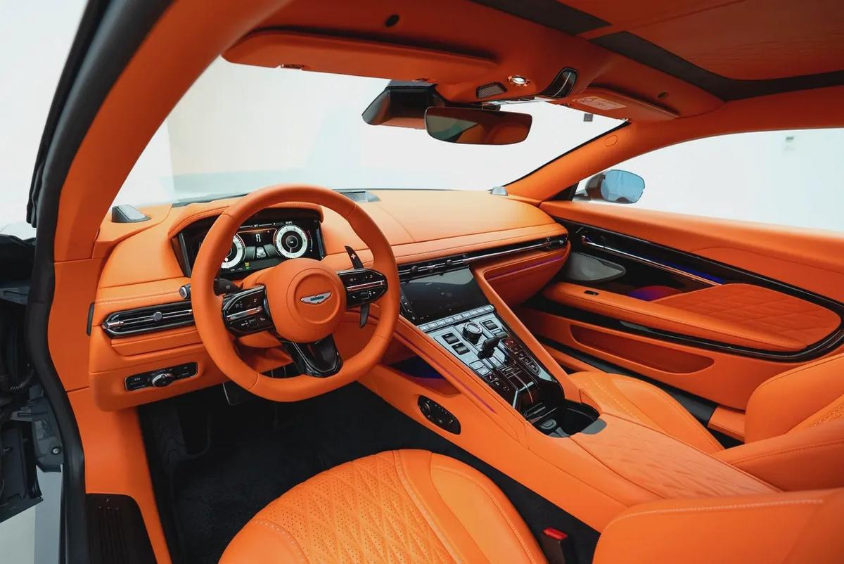 2026 ASTON MARTIN DB12-8-8