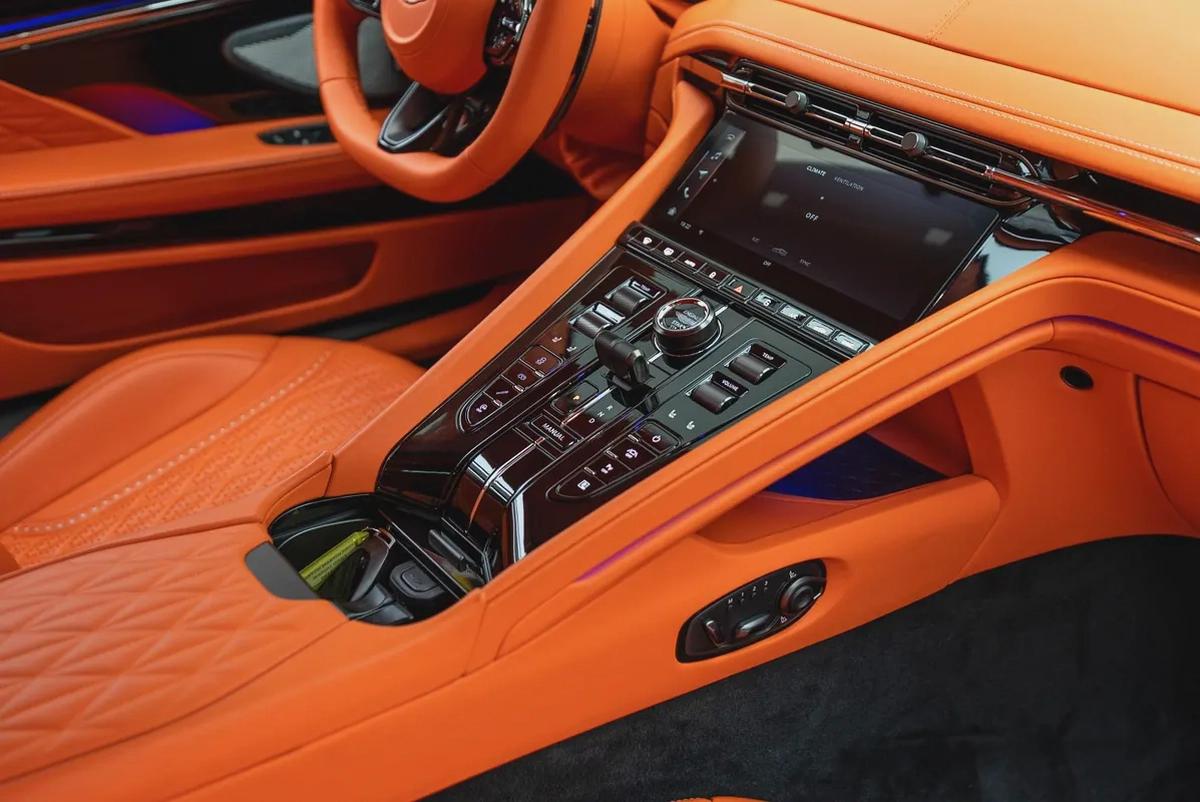 2026 ASTON MARTIN DB12-15-15