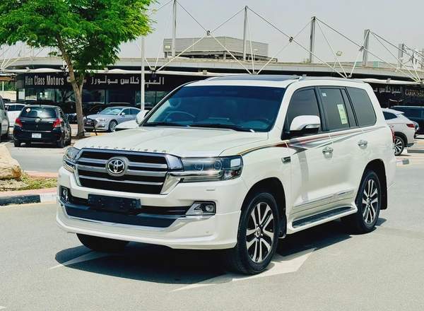 Toyota Land Cruiser GXR 4.6L Grand Touring Full Option 2019 GCC Very Good Condition