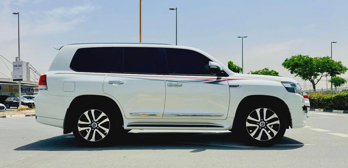 Toyota Land Cruiser GXR 4.6L Grand Touring Full Option 2019 GCC Very Good Condition-6-6