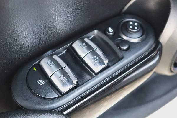 Mini Cooper Cooper 2024 Model - GCC - Under Warranty