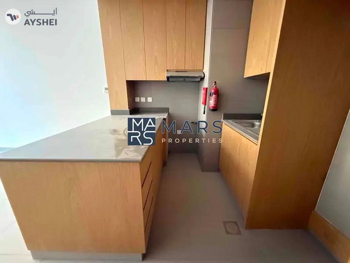 Private Garden | Spacious | Vaccant |-8-8