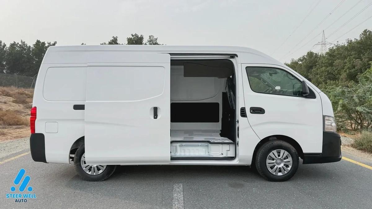 2025 Nissan Urvan NV350 Highroof Delivery Van GCC White Automatic-4-4