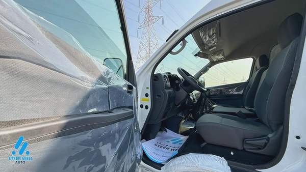 2025 Nissan Urvan NV350 Highroof Delivery Van GCC White Automatic