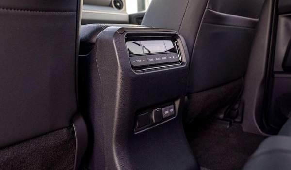 Toyota Prado PRADO 250 2.8D AT FIRST EDITION MY2025 – BLUE & GREY ROOF