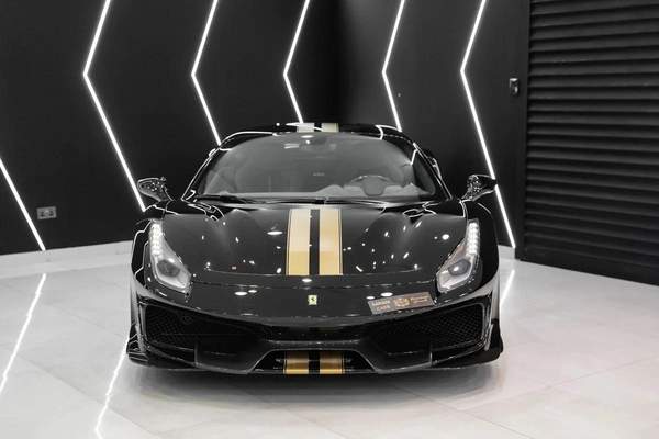 Ferrari 488 Pista