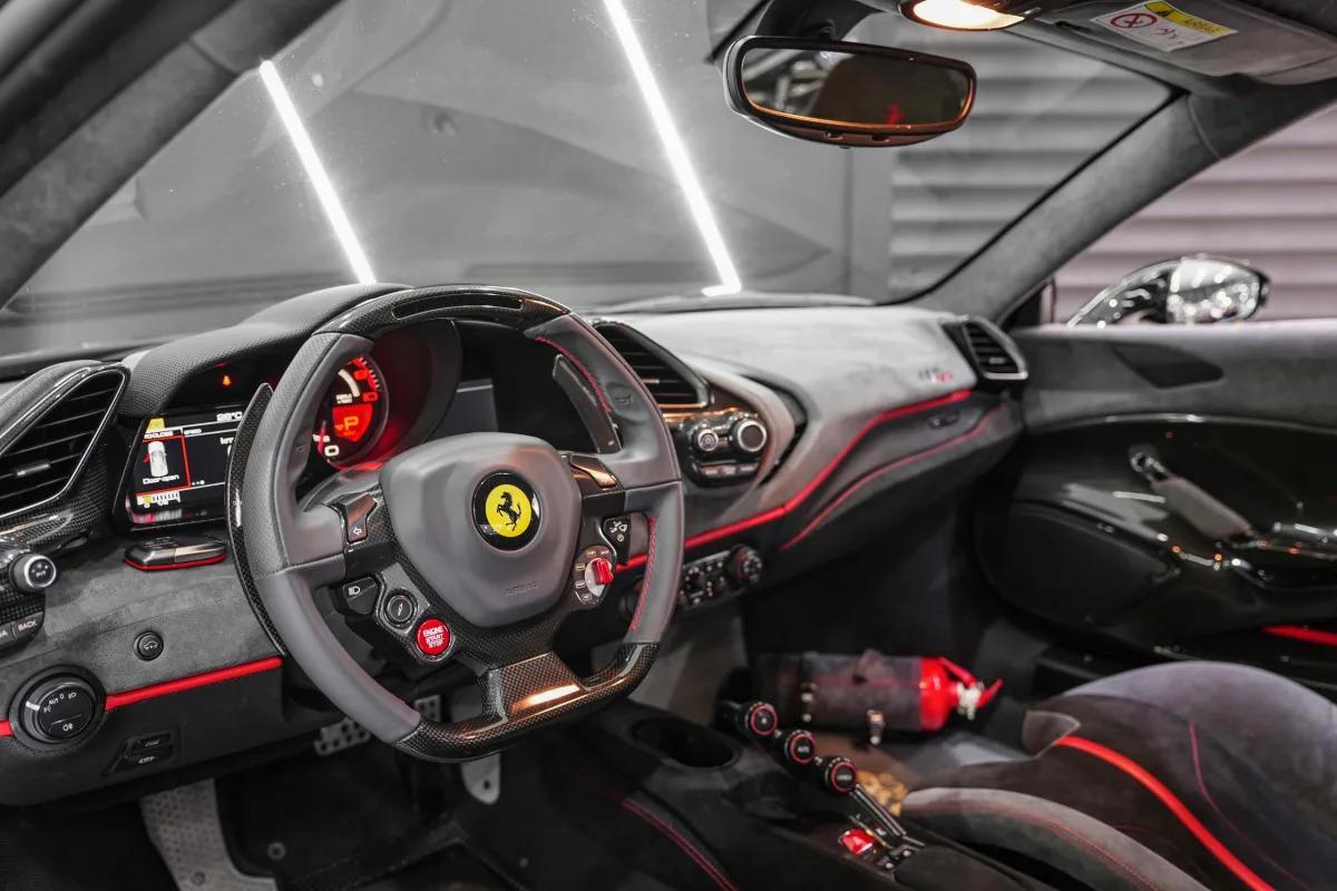 Ferrari 488 Pista-5-5