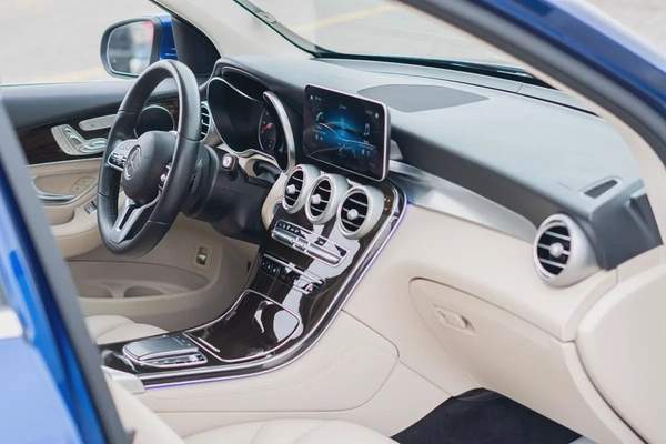 Mercedes-Benz GLC 300, 2020, American Specs