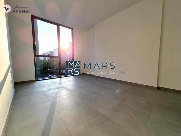 Brand New | Community View | Luxurious Lifestyle