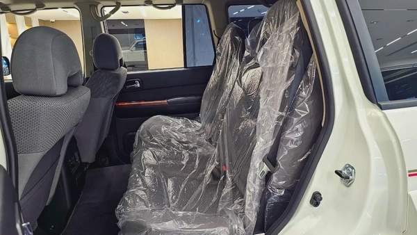 NISSAN - PATROL - SAFARI Y61 MT - AL OSTOURA - V6 4.8L - MANUEL - 2024 - 1,700KM - GCC SPECS