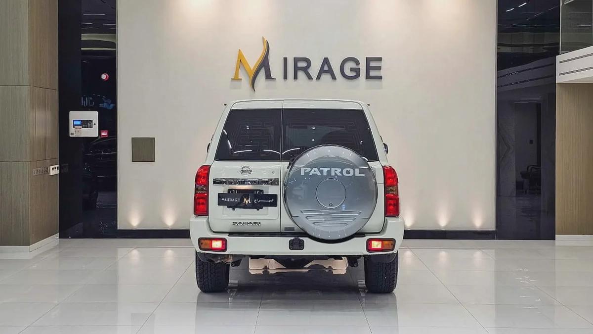 NISSAN - PATROL - SAFARI Y61 MT - AL OSTOURA - V6 4.8L - MANUEL - 2024 - 1,700KM - GCC SPECS-11-11