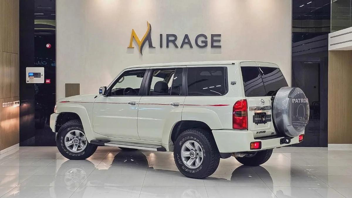 NISSAN - PATROL - SAFARI Y61 MT - AL OSTOURA - V6 4.8L - MANUEL - 2024 - 1,700KM - GCC SPECS-13-13