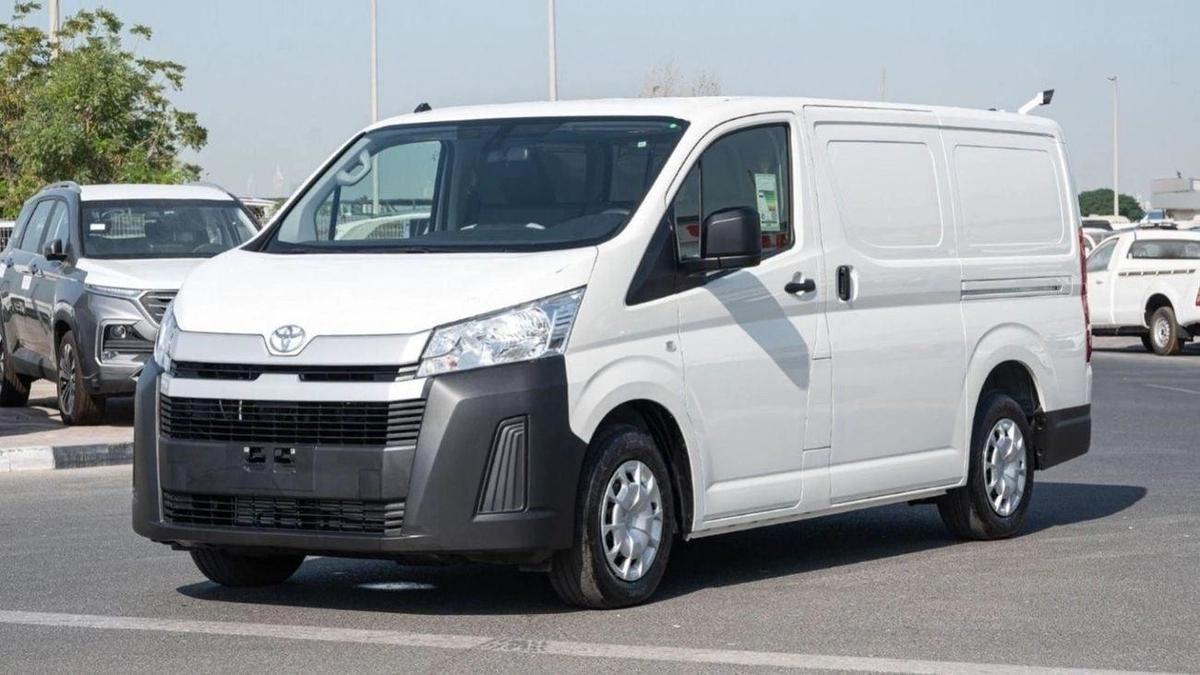 Toyota Hiace GL - Standard Roof 3.5L-2-2