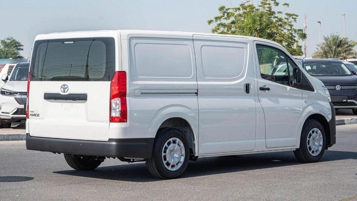 Toyota Hiace GL - Standard Roof 3.5L-4-4