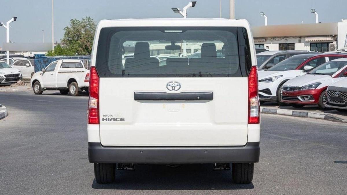 Toyota Hiace GL - Standard Roof 3.5L-7-7