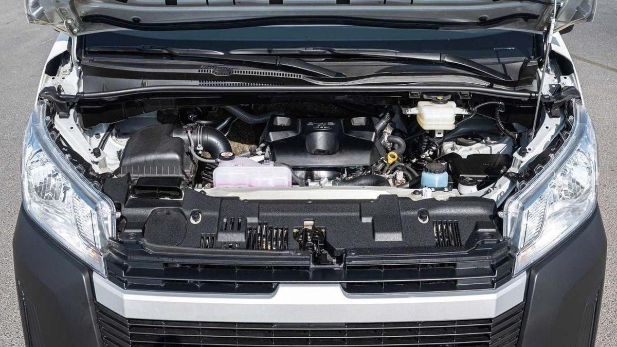 Toyota Hiace GL - Standard Roof 3.5L-15-15