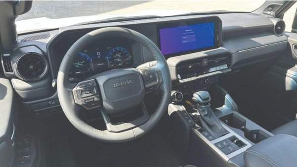 Toyota Prado 250 WX+ LUXURY 2.4P AT MY2025 - BLACK