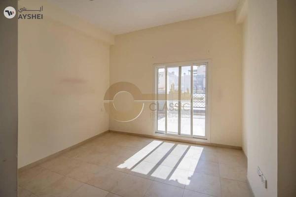 Spacious | 3 Bedroom Apartment | Terrace View