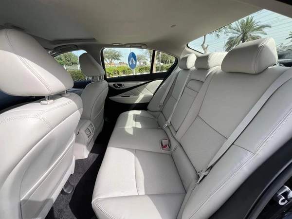 Infiniti Q50 Luxe 3.0L