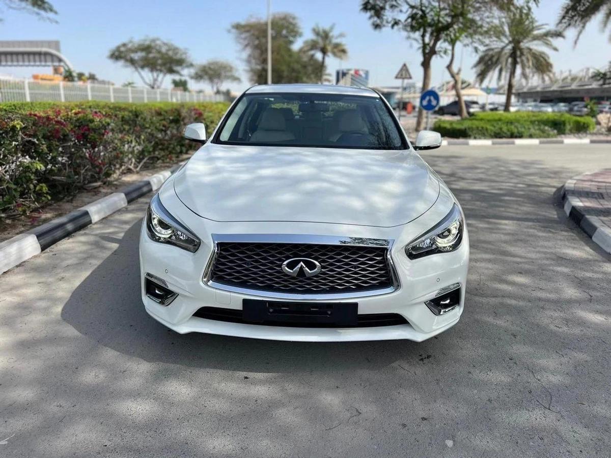 Infiniti Q50 Luxe 3.0L-1-1