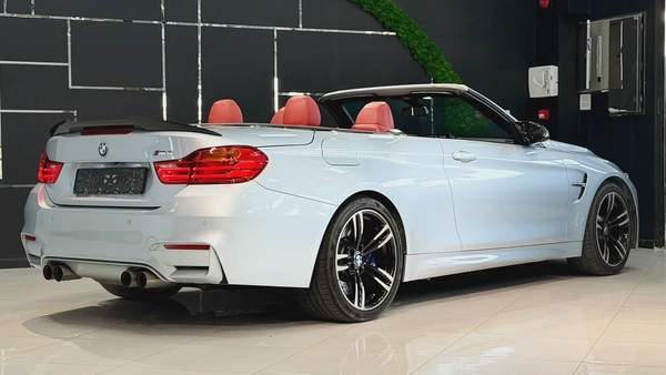 BMW M4 Convertible 2017 Korean Specs