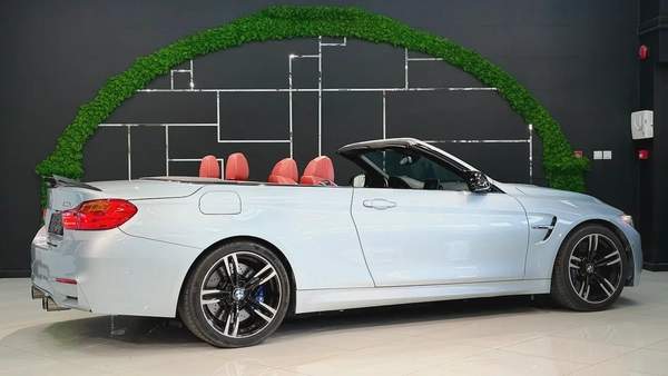 BMW M4 Convertible 2017 Korean Specs