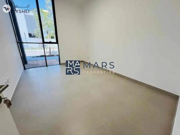 Luxurious 4 bedroom villa available for rent in sendian Masaar 200k