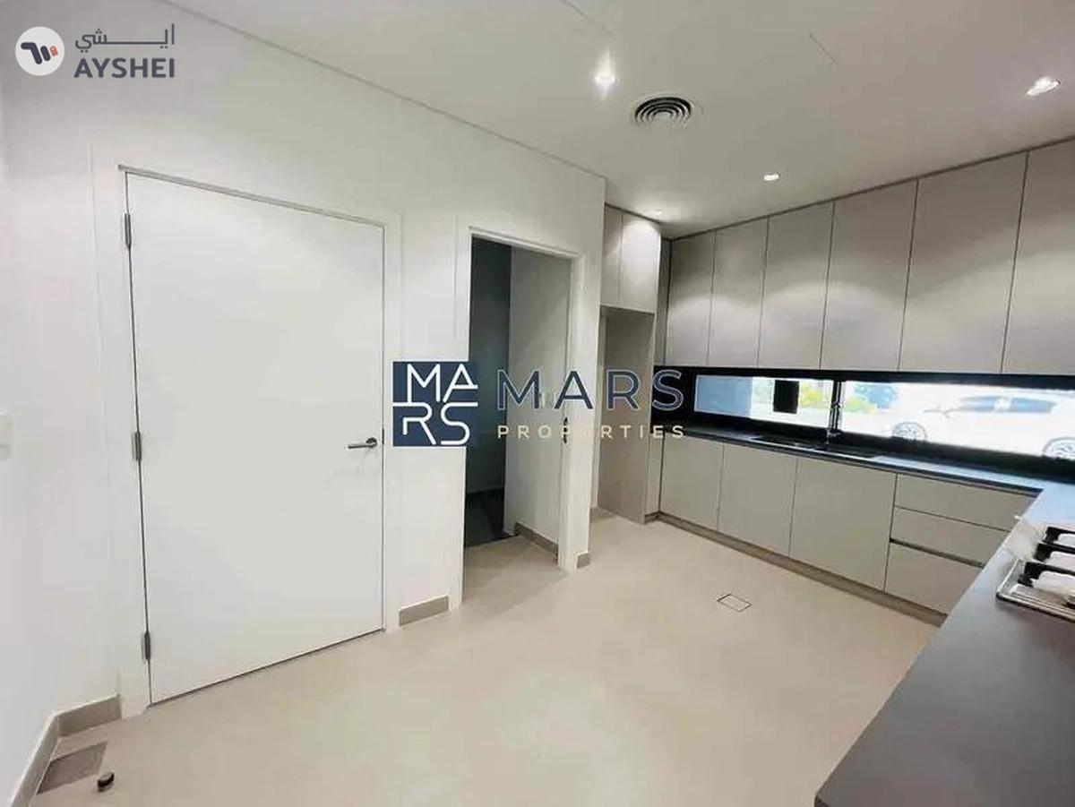 Luxurious 4 bedroom villa available for rent in sendian Masaar 200k-22-22