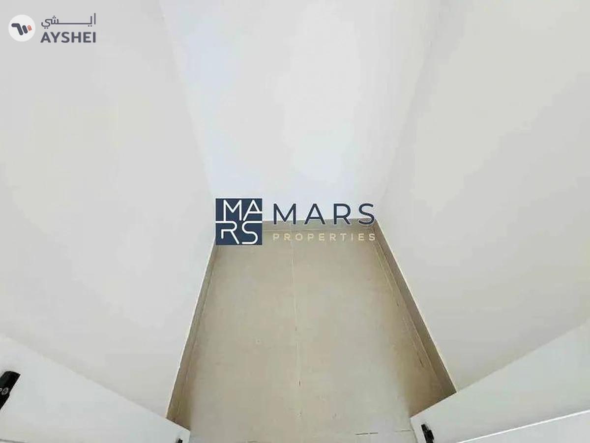 Luxurious 4 bedroom villa available for rent in sendian Masaar 200k-28-28