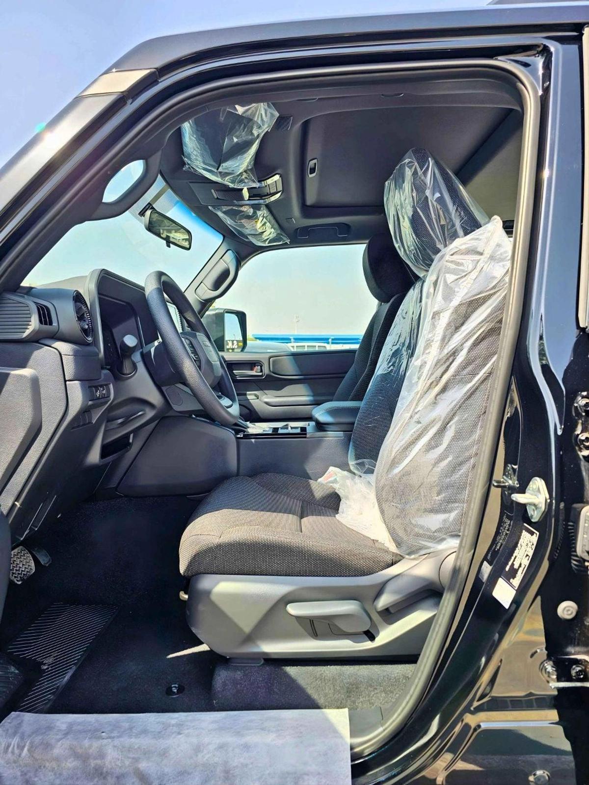 Toyota Prado ALL ROUNDER BASIC TURBO / 2.4L PETROL V4 / SUNROOF / DVD+CAMERA / COOL BOX (CODE#PPARS)-9-9