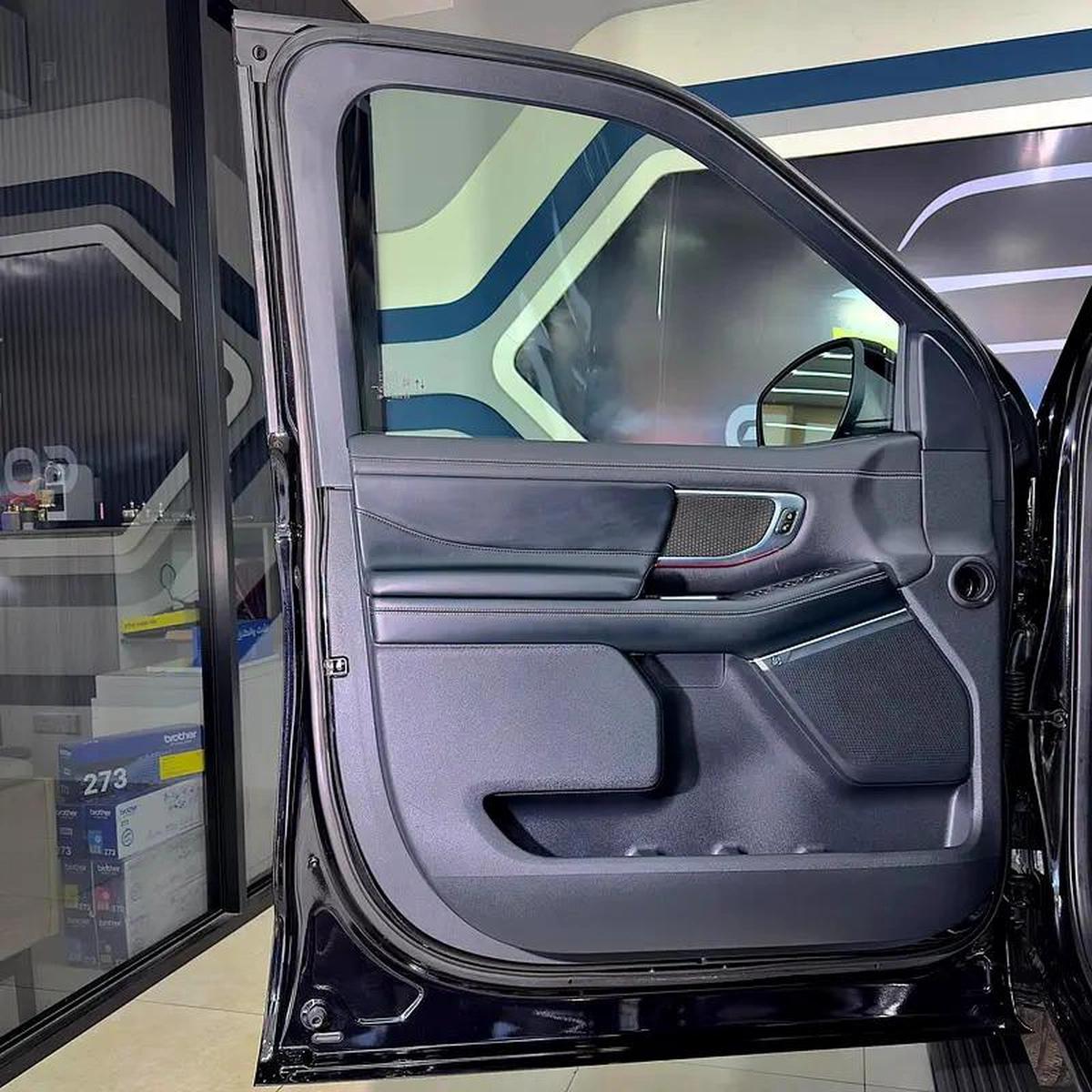2025 Ford Expedition Platinum MAX-15-15