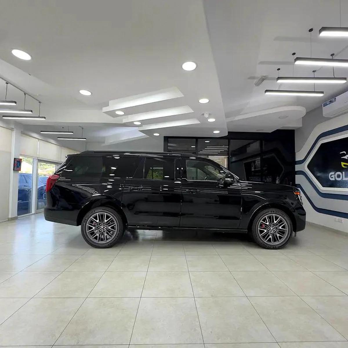 2025 Ford Expedition Platinum MAX-7-7