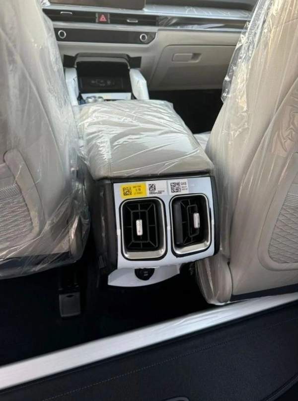 Kia Sorento 1.6L HYBRID FULL OPTION 2024