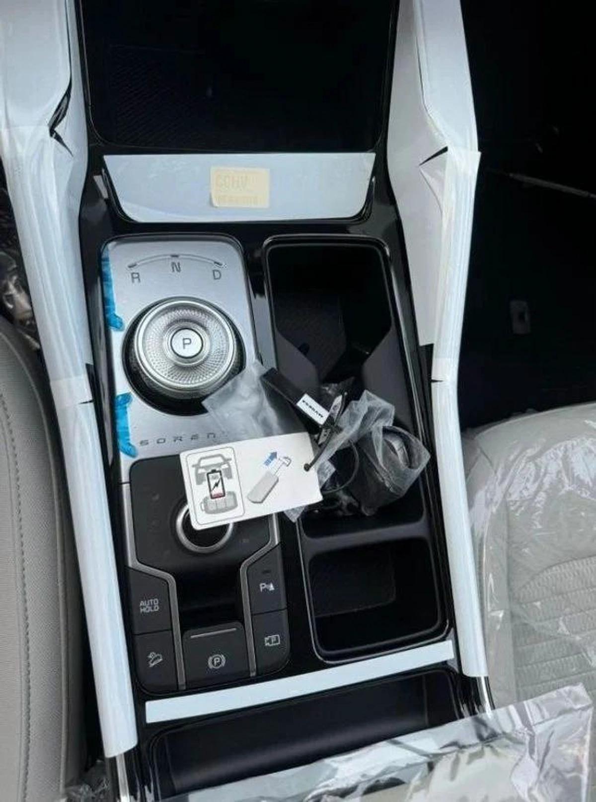 Kia Sorento 1.6L HYBRID FULL OPTION 2024-1-1