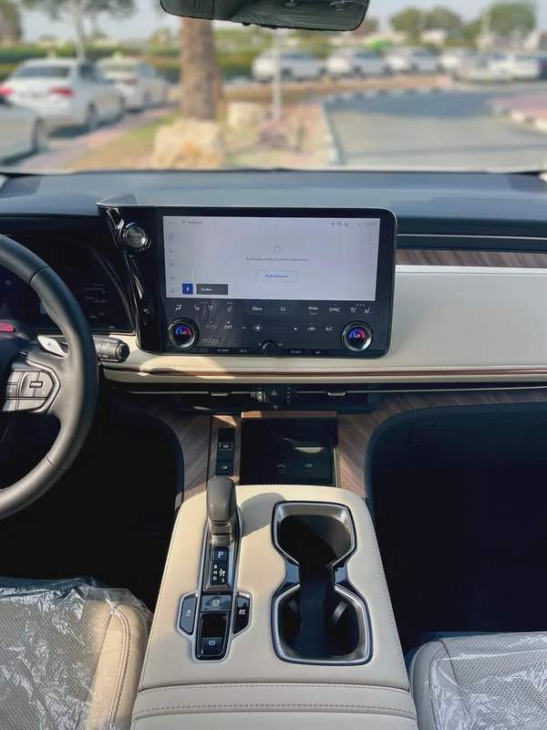 2026 Lexus Lm350 VIP Seats -- Where Business Class becomes First Class on wheels